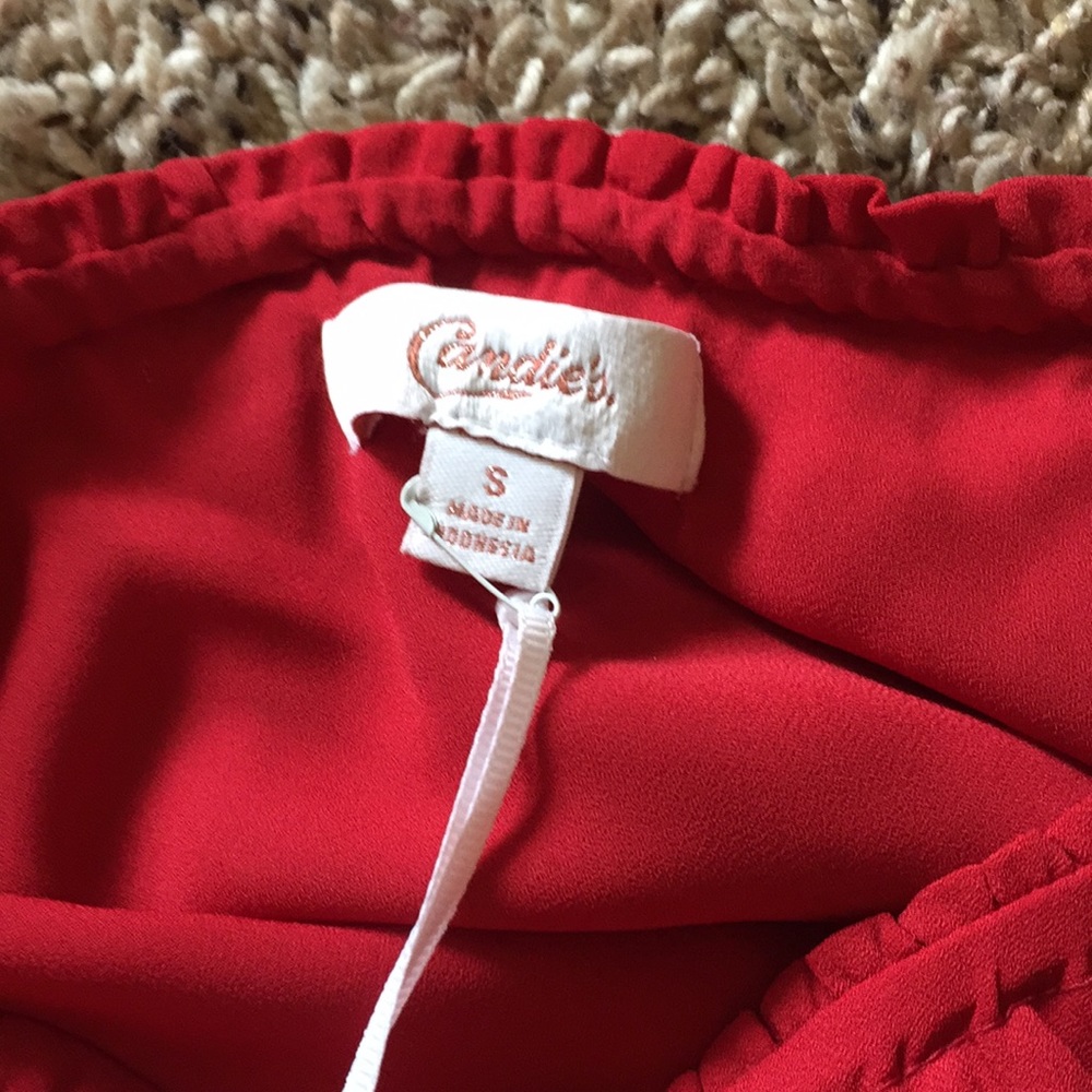 Red - Picture 3 of 4
